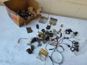lot 103 image: 1960s-70s Electrical Components and Toggle Switch Lot