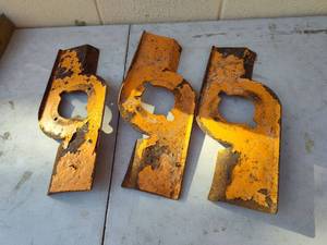 lot 107 image: Vintage lawn mower blades