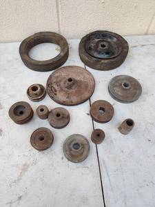 lot 140 image: Industrial Machinery Pulley Collection