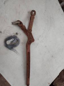 lot 146 image: Classic Red Metalworking Tongs