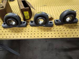 lot 164 image: Dodge SC Pillow Block Bearing 123213