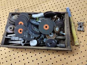 lot 165 image: Welderaser Industrial Grinding Wheel Set