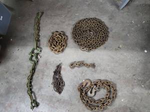 lot 184 image: Industrial Steel Chain Set with Green Chain