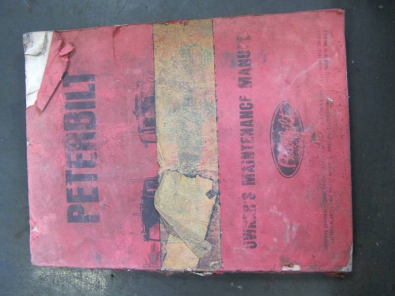 lot 925 image: Peterbilt Service Manual