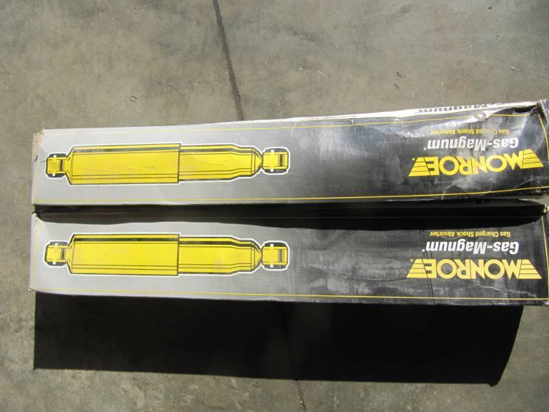 lot 957 image: NEW 2 Monroe Gas-Magnum 65 heavy duty truck shocks #66636
