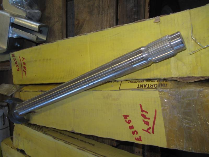lot 940 image: Lot of 2 NEW E 3854 S Brake Camshafts- Air Brakes