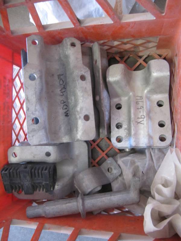 lot 996 image: Parts for trailer door latches