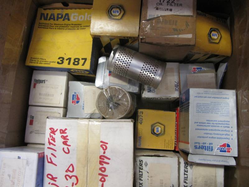 lot 998 image: NEW 30 assorted Fuel, air and oil filters