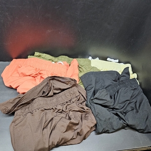 lot 2115 image: 5 Pack Big & Tall Mens 7 Dry Fit Shorts