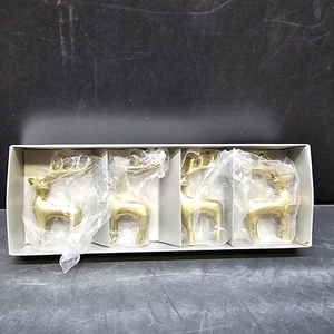 lot 5058 image: 4 Pcs Christmas Reindeer Figurines, Mini Alloy Deer Christmas Decor. 3