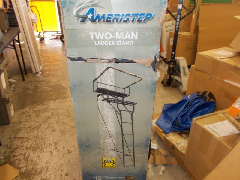 lot 1236 image: 2 man stand