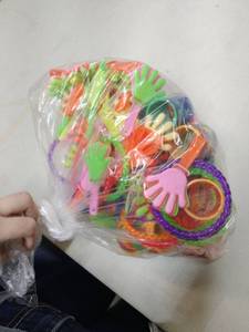 lot 30190 image: Bag of Miscellaneous Small Toys