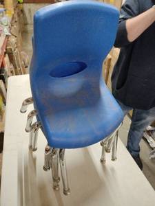 lot 29895 image: Angeles Set of 4 Childrens Plastic Chairs