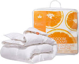 lot 29912 image: Goose Feather Down Duvet All-Season Feather Down Duvet
