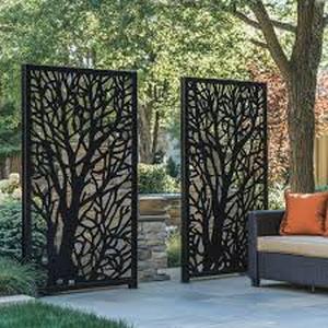 lot 29928 image: Outdoor Privacy Screen