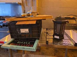 lot 20653 image: Gootop Zap T6 Pro, White Board, Chalk Board and More