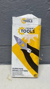 lot 131 image: Citadel Tools Super Fine Detail Cutters&nbsp