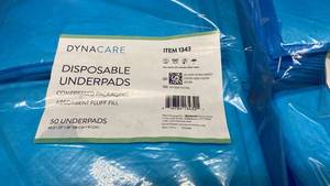 lot 136 image: Dynacare Disposable Underpads - 100 Count Pack