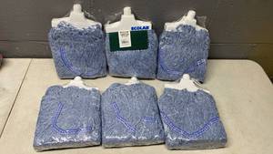 lot 145 image: Ecolab Professional Blue Mop Heads - Bulk Lot&nbsp