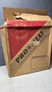 lot 195 image: MERV 10 Pro Pleat Air Filters 20x22x1&nbsp