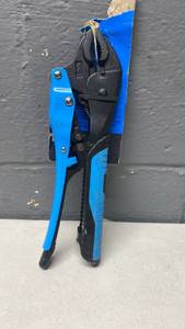 lot 216 image: Professional Locking Pliers with Blue Grips&nbsp