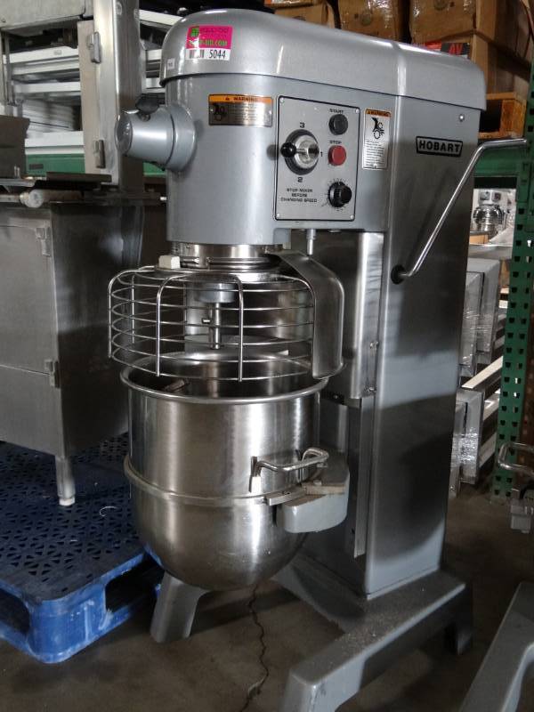 lot 5044 image: Hobart 40 Quart D340 Mixer With Bowl Guard and Attachments