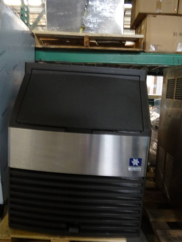 lot 5064 image: Manitowoc Ice Maker Model QD0213W