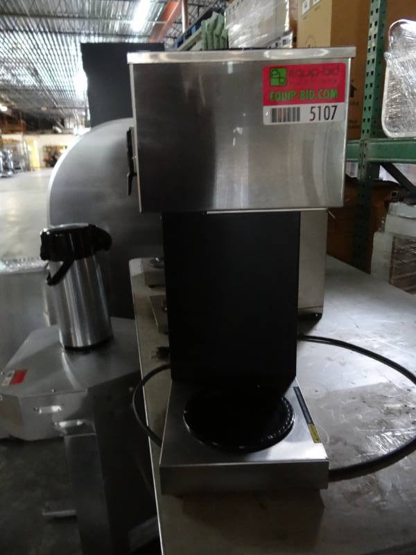 lot 5107 image: Bunn VPR Pourover Coffee Brewer, 2 Warmers