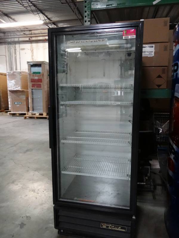 lot 5094 image: True Refrigerated Display Case Model # Model # GDM-12
