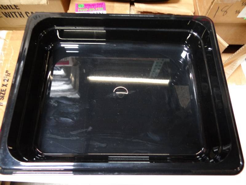 lot 5158 image: Lot of 6 Black Plastic Trays