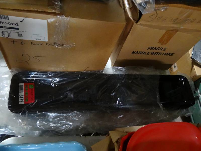 lot 5172 image: Lot of Black Plastic Serving Trays