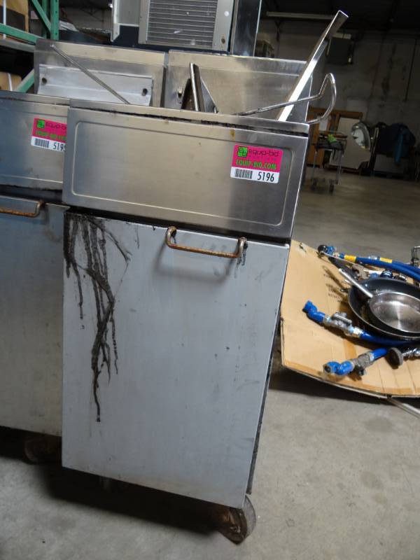 lot 5196 image: Gas Frymaster Model # GF14SP