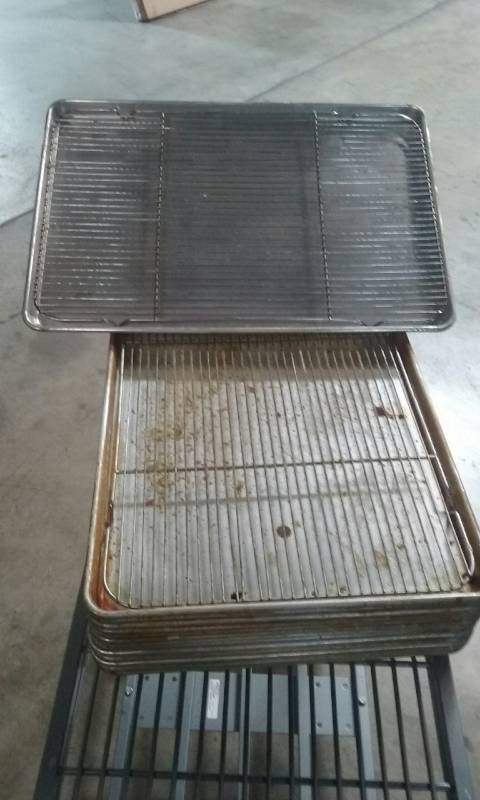lot 5062 image: 14 Full Size Sheet Pans,3 12 Size Pans and  2 Cooling Racks