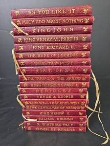 lot 221 image: Shakespeare Works Leather Bound Collection