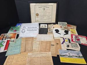 lot 247 image: 1930s - 1940s Ephemera (cattle records, school report cards, grade cards, greeting cards, pictures, and more)