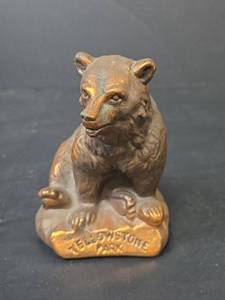 lot 255 image: Bronze Bear Figurine Paperweight