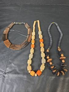 lot 257 image: Wooden Necklace Collection