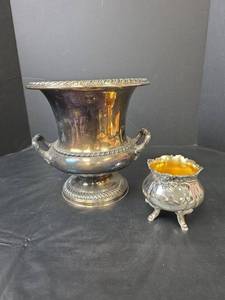 lot 263 image: Silver Plated Champagne Ice Bucket with Handles and Wallace Baroque Silver Plated Footed Waste Bowl (285)