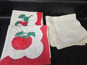 lot 293 image: Vintage Linens