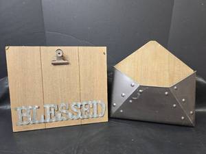 lot 311 image: Wall Pocket and Blessed Picture Holder