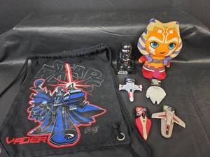 lot 326 image: Star Wars Collector Bundle with Darth Vader Bag