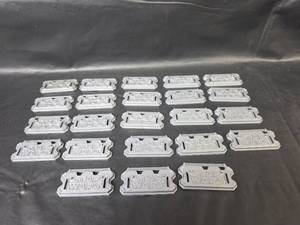 lot 327 image: Star Wars Logo Action Figure Display Stands for 3.75inch Figures