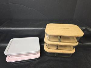 lot 330 image: Bonnedecor Divided Glass Food Storage Containers with Bamboo Lids and Pyrex Glass Bowls with Lids