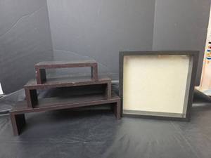 lot 343 image: Floating Wall Shelf Unit and Display Box