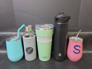 lot 366 image: Insulated Tumbler Collection