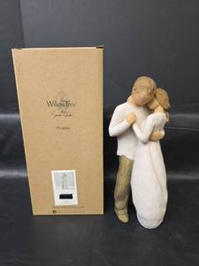 lot 378 image: Willow Tree Promise Figurine with Box