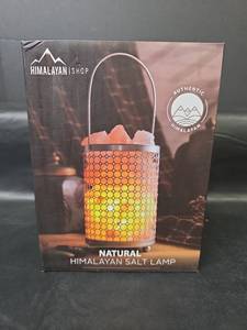 lot 386 image: Natural Himalayan Salt Lamp with Metal Basket Design NEW