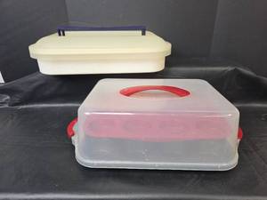 lot 426 image: Cupcake Carrier Set with Muffin Pans