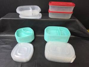 lot 466 image: Rubbermaid Food Storage Containers (44pc)