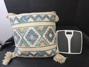 lot 474 image: Magnolia Home Decorative Throw Pillow with Digital Scale